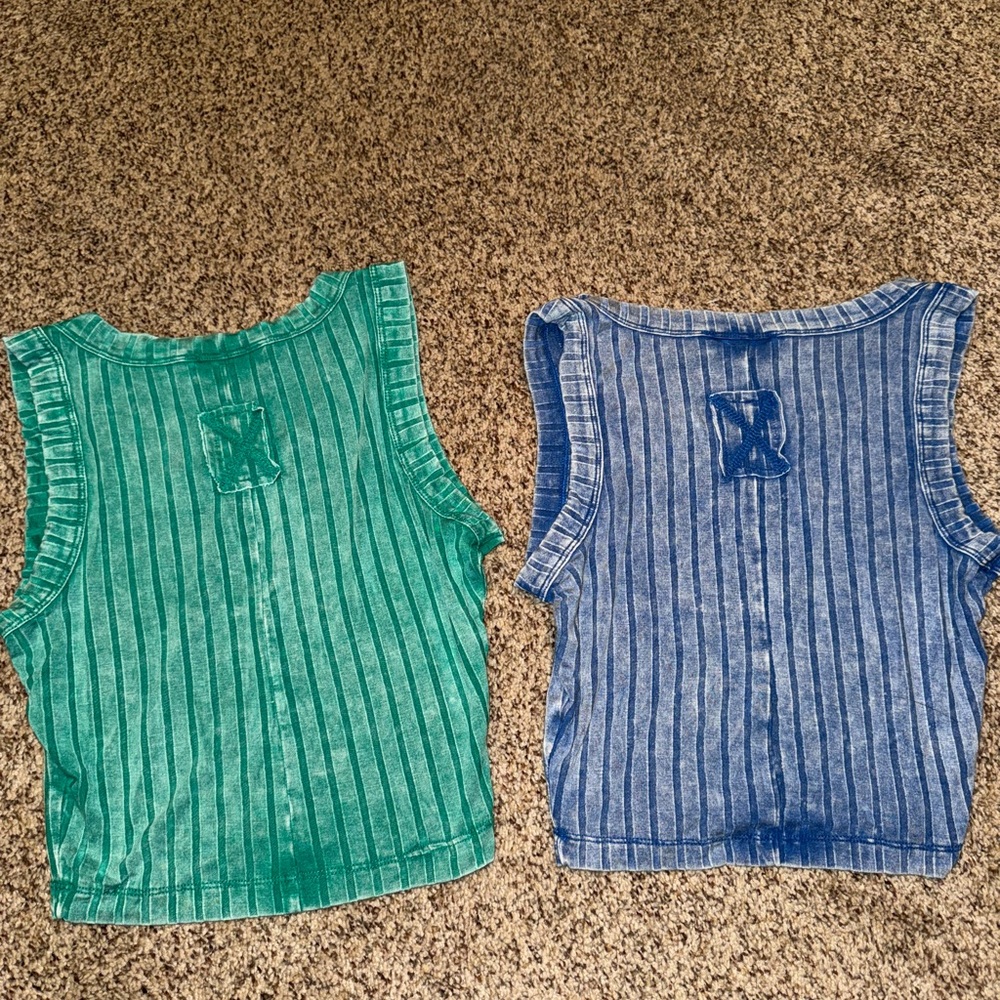 NWT Zenana Sleeveless Ribbed Crop Tops - Green and Blue - Picture 2 of 4